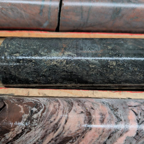 2.47% CuEq, 1.88% Cu, 0.296 g/t Au, 15 g/t Ag, 315 Mo_ppm from 176m to 177m