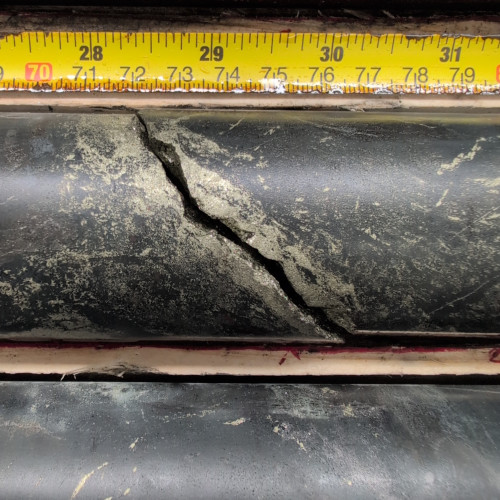 4.62% CuEq, 4.48% Cu, 2 Mo_ppm, 0.113 g/t Au, 3.5 g/t Ag, from 249.65m to 250m